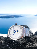 Amant watches